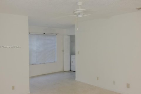 Condo in Margate, Florida, 1 bedroom  № 1871427 - photo 10