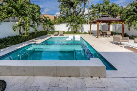 Купить виллу или дом в Холливуд, Флорида 3 спальни, 139.35м2, № 1968175 - фото 28