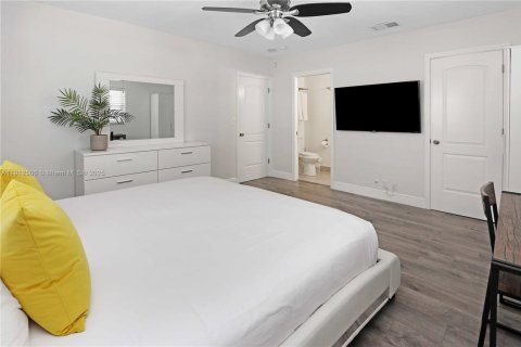 Купить виллу или дом в Холливуд, Флорида 3 спальни, 139.35м2, № 1968175 - фото 23