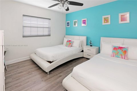 Купить виллу или дом в Холливуд, Флорида 3 спальни, 139.35м2, № 1968175 - фото 18