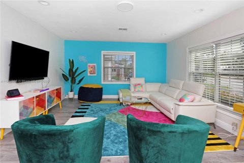 Купить виллу или дом в Холливуд, Флорида 3 спальни, 139.35м2, № 1968175 - фото 4