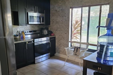 Снять в аренду виллу или дом в Дейви, Флорида 2 спальни, 122.63м2, № 2027375 - фото 18