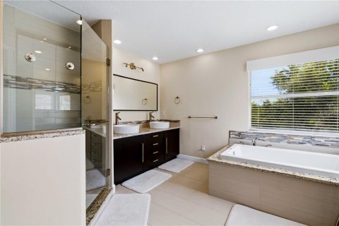 Villa ou maison à vendre à Orlando, Floride: 5 chambres, 306.67 m2 № 2322352 - photo 3