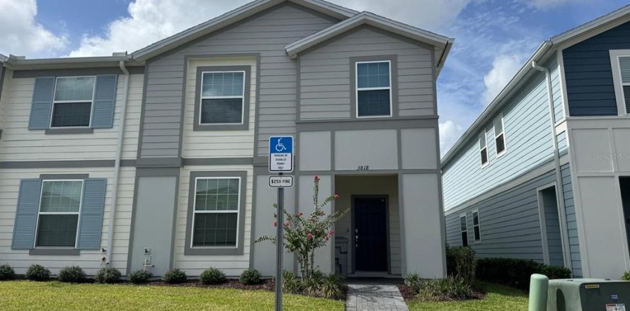 Touwnhouse à Davenport, Floride 5 chambres, 213.02 m2 № 1840625