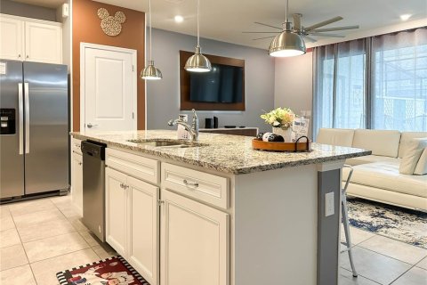 Touwnhouse à vendre à Davenport, Floride: 5 chambres, 213.02 m2 № 1840625 - photo 3