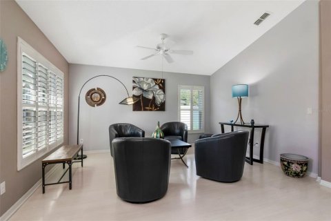 Villa ou maison à vendre à Tampa, Floride: 2 chambres, 164.53 m2 № 2235502 - photo 4