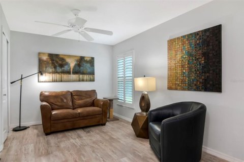Villa ou maison à vendre à Tampa, Floride: 2 chambres, 164.53 m2 № 2235502 - photo 17