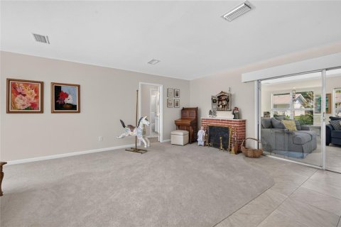 Villa ou maison à vendre à New Smyrna Beach, Floride: 2 chambres, 197.14 m2 № 2344898 - photo 29