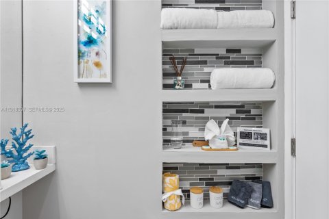 Casa en alquiler en Fort Lauderdale, Florida, 4 dormitorios, 187.01 m2 № 1993737 - foto 29