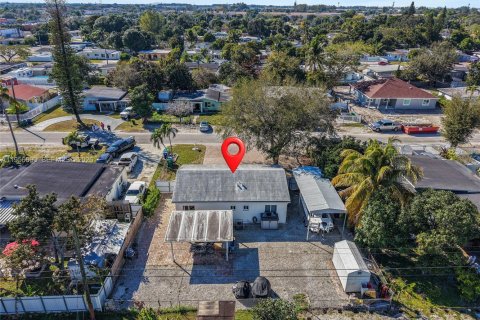 Купить виллу или дом в Майами, Флорида 3 спальни, 89.74м2, № 2010621 - фото 30