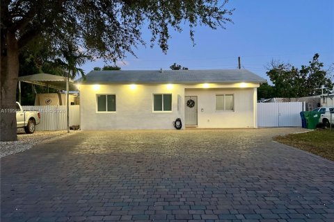 Купить виллу или дом в Майами, Флорида 3 спальни, 89.74м2, № 2010621 - фото 26