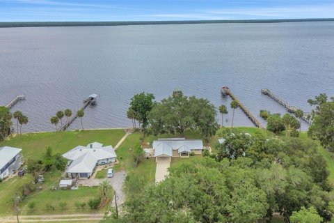 Casa en venta en Crescent City, Florida, 3 dormitorios, 177.63 m2 № 1777230 - foto 2