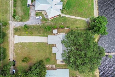Casa en venta en Crescent City, Florida, 3 dormitorios, 177.63 m2 № 1777230 - foto 9