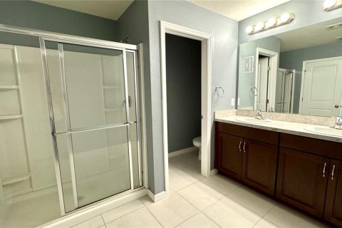 House in Davenport, Florida 5 bedrooms, 217.86 sq.m. № 1810827 - photo 23