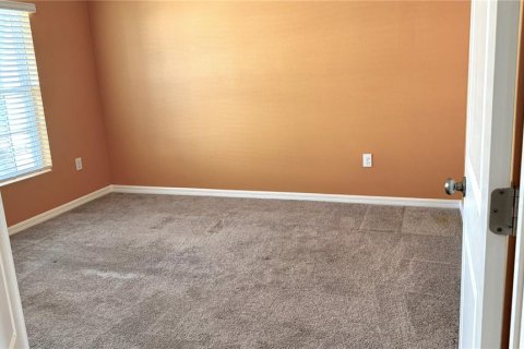 House in Davenport, Florida 5 bedrooms, 217.86 sq.m. № 1810827 - photo 6