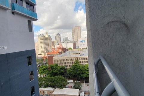 Снять в аренду кондоминиум в Майами, Флорида 1 спальня, 58.06м2, № 2004831 - фото 8