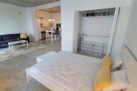 Кондоминиум с 1 спальней в Майами, Флорида № 2004831