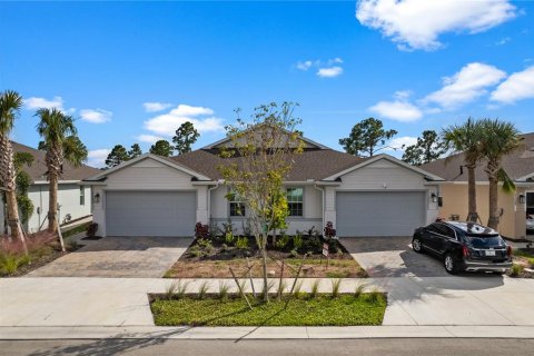 House in Punta Gorda, Florida 2 bedrooms, 139.54 sq.m. № 1723858 - photo 2