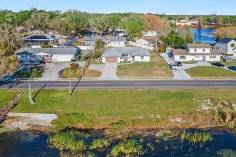 Casa en venta en Auburndale, Florida, 4 dormitorios, 252.69 m2 № 2111642 - foto 3