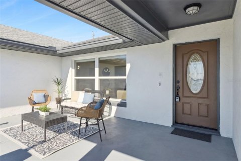 Casa en venta en Auburndale, Florida, 4 dormitorios, 252.69 m2 № 2111642 - foto 8