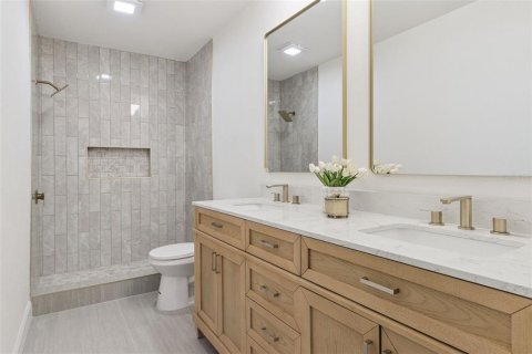 Casa en venta en Auburndale, Florida, 4 dormitorios, 252.69 m2 № 2111642 - foto 28