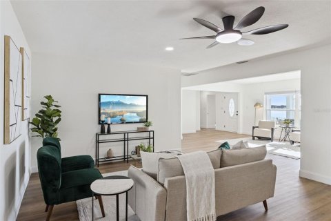 Casa en venta en Auburndale, Florida, 4 dormitorios, 252.69 m2 № 2111642 - foto 16
