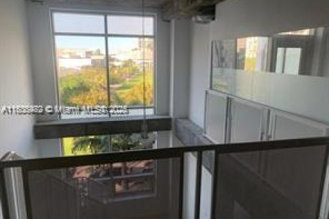 Condominio en venta en Miami, Florida, 108.14 m2 № 1940659 - foto 12