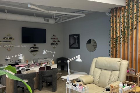 Condominio en venta en Miami, Florida, 108.14 m2 № 1940659 - foto 19