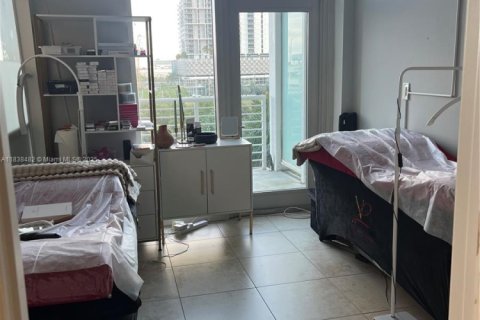 Condominio en venta en Miami, Florida, 108.14 m2 № 1940659 - foto 17