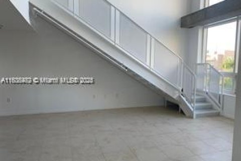 Condominio en venta en Miami, Florida, 108.14 m2 № 1940659 - foto 6