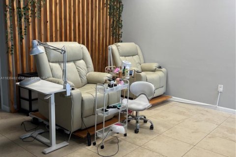 Condominio en venta en Miami, Florida, 108.14 m2 № 1940659 - foto 20