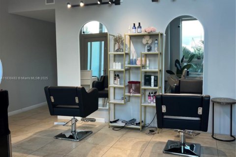 Condominio en venta en Miami, Florida, 108.14 m2 № 1940659 - foto 28