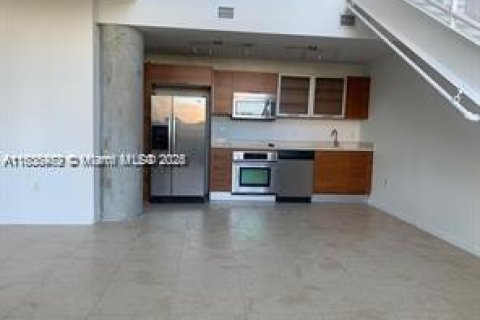 Condominio en venta en Miami, Florida, 108.14 m2 № 1940659 - foto 8