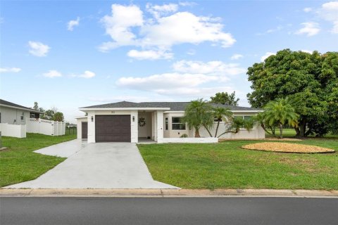 Villa ou maison à Rotonda, Floride 3 chambres, 144.46 m2 № 2280496