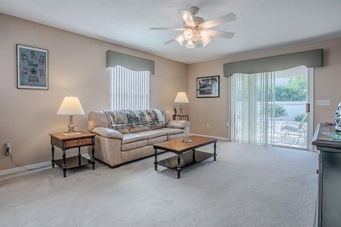 House in The Villages, Florida 2 bedrooms, 108.88 sq.m. № 1903148 - photo 10