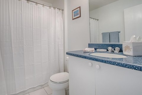 House in The Villages, Florida 2 bedrooms, 108.88 sq.m. № 1903148 - photo 21