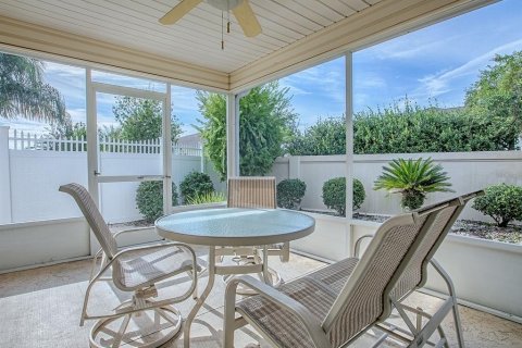 House in The Villages, Florida 2 bedrooms, 108.88 sq.m. № 1903148 - photo 30