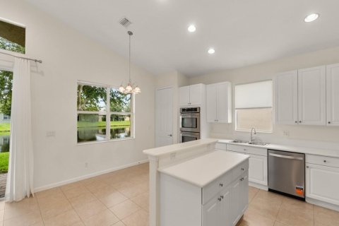 Casa en venta en Port St. Lucie, Florida, 3 dormitorios, 202.71 m2 № 2295975 - foto 13