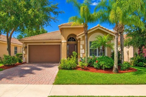 Casa en Port St. Lucie, Florida 3 dormitorios, 202.71 m2 № 2295975