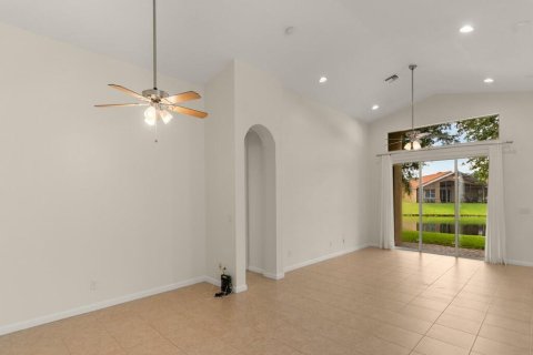 Casa en venta en Port St. Lucie, Florida, 3 dormitorios, 202.71 m2 № 2295975 - foto 10