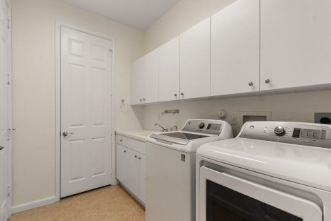 Casa en venta en Port St. Lucie, Florida, 3 dormitorios, 202.71 m2 № 2295975 - foto 29