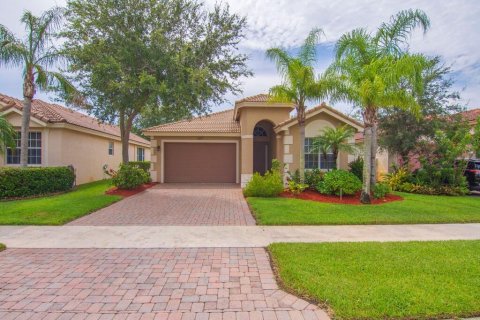 Casa en venta en Port St. Lucie, Florida, 3 dormitorios, 202.71 m2 № 2295975 - foto 2