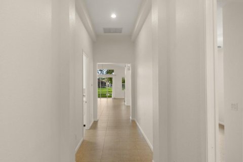 Casa en venta en Port St. Lucie, Florida, 3 dormitorios, 202.71 m2 № 2295975 - foto 5