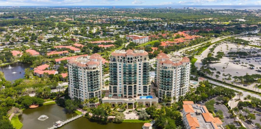 Condo in Palm Beach Gardens, Florida, 2 bedrooms № 2183955