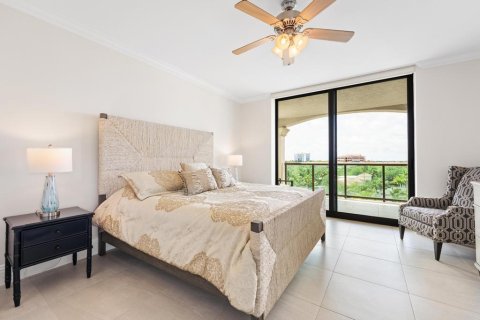 Condo in Palm Beach Gardens, Florida, 2 bedrooms № 2183955 - photo 12