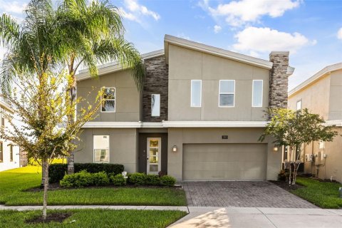 Villa ou maison à vendre à Davenport, Floride: 9 chambres, 363.15 m2 № 2430707 - photo 2