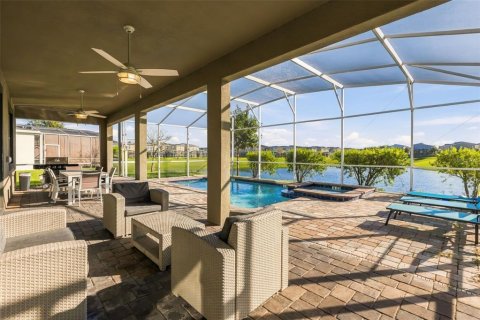 Villa ou maison à vendre à Davenport, Floride: 9 chambres, 363.15 m2 № 2430707 - photo 8