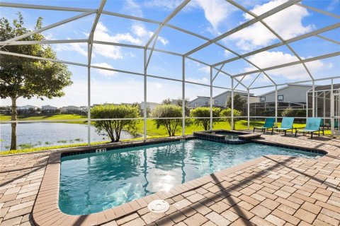 Villa ou maison à vendre à Davenport, Floride: 9 chambres, 363.15 m2 № 2430707 - photo 7