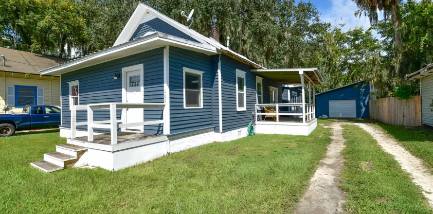 House in Palatka, Florida 3 bedrooms, 149.76 sq.m. № 774827