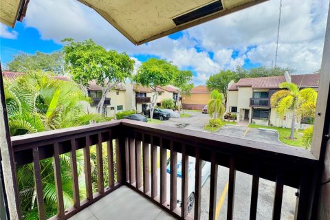 Townhouse in Pembroke Park, Florida 3 bedrooms, 117.43 sq.m. № 1823390 - photo 19
